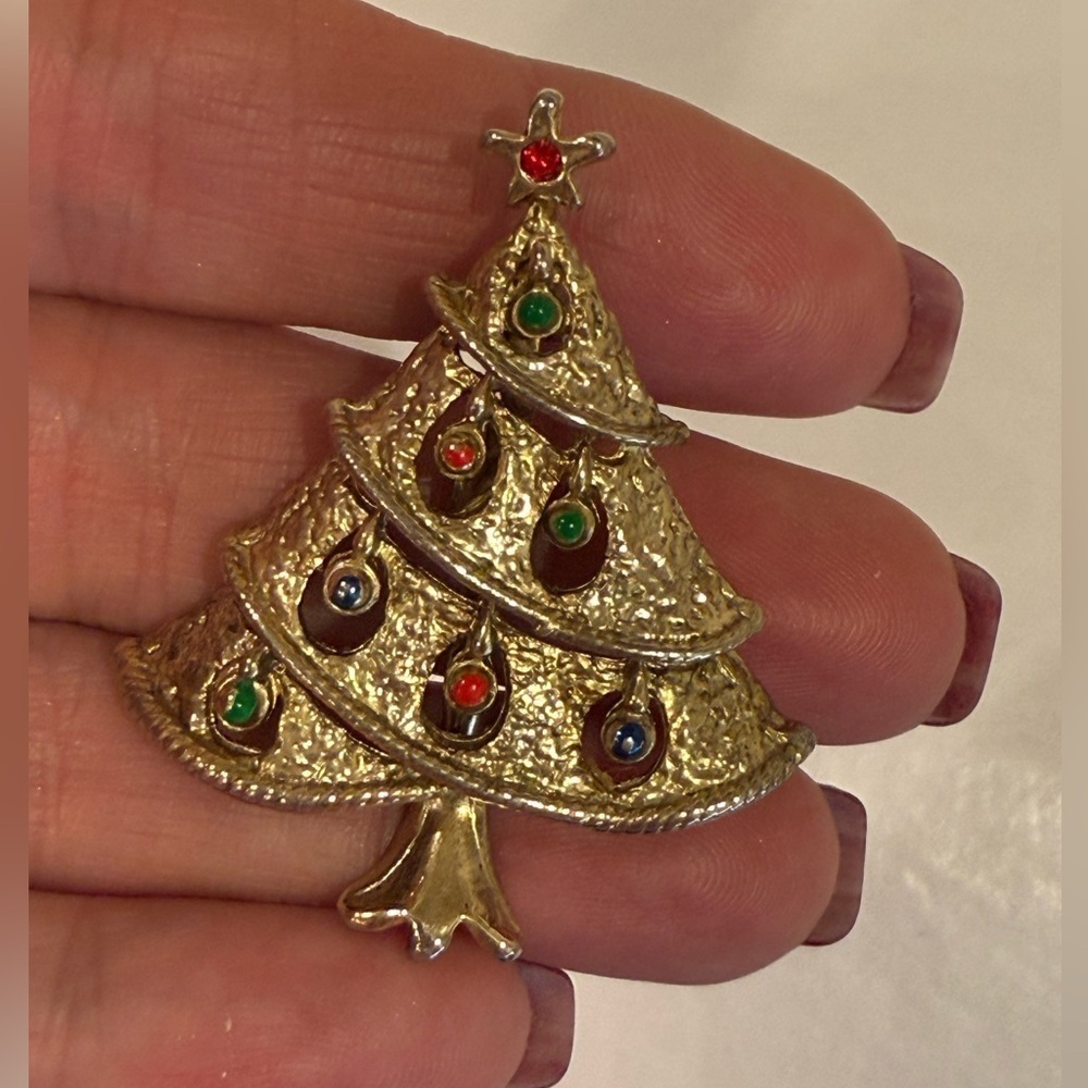 Vintage Christmas tree brooch brass colored gold color - Picture 3 of 5